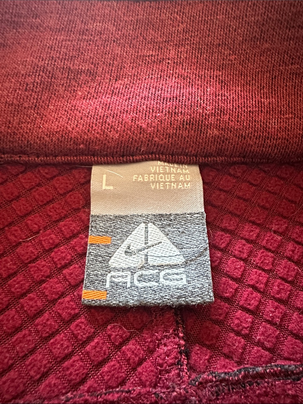 Nike ACG Maroon Full‑Zip Performance Jacket - Picture 2 of 4